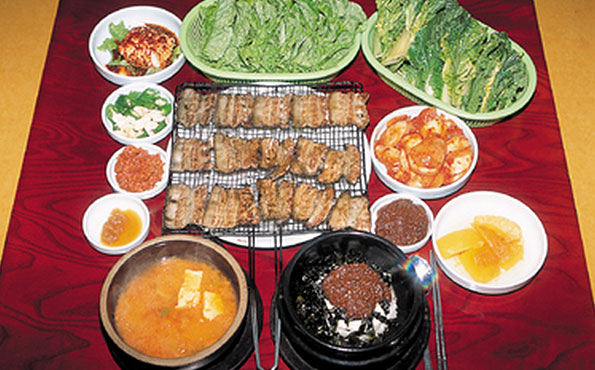 돼지짚불구이